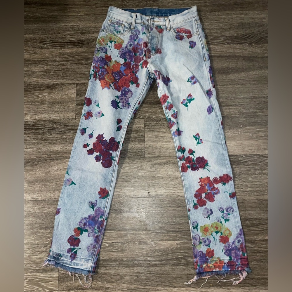 Brand new/never worn mnml jeans with roses. Size 28